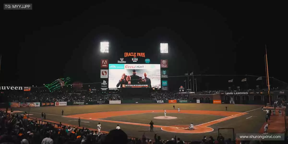 实时比分，互动弹幕，直播乐趣无穷！📱🎉